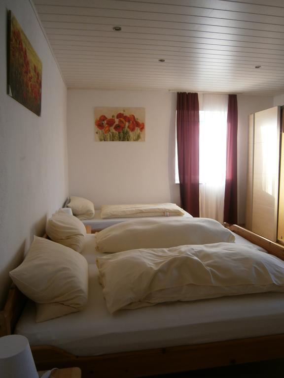 Hotel Strauss Waldbronn Habitación foto