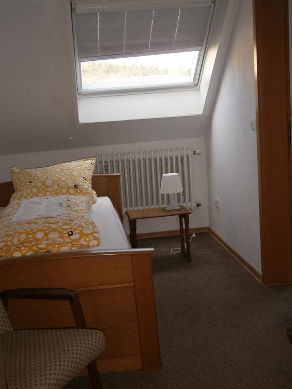 Hotel Strauss Waldbronn Habitación foto
