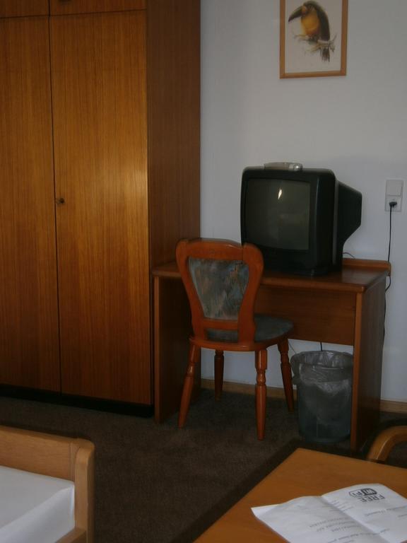 Hotel Strauss Waldbronn Habitación foto